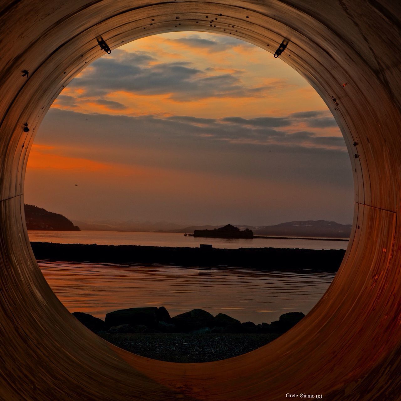 VIEW OF SEA AT SUNSET