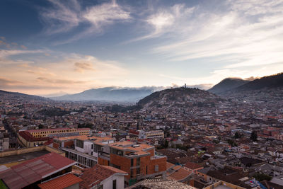 Sunset view of the colonial part of quito from the itchimbia park.