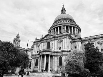 View of historic building against sky st pauls london 