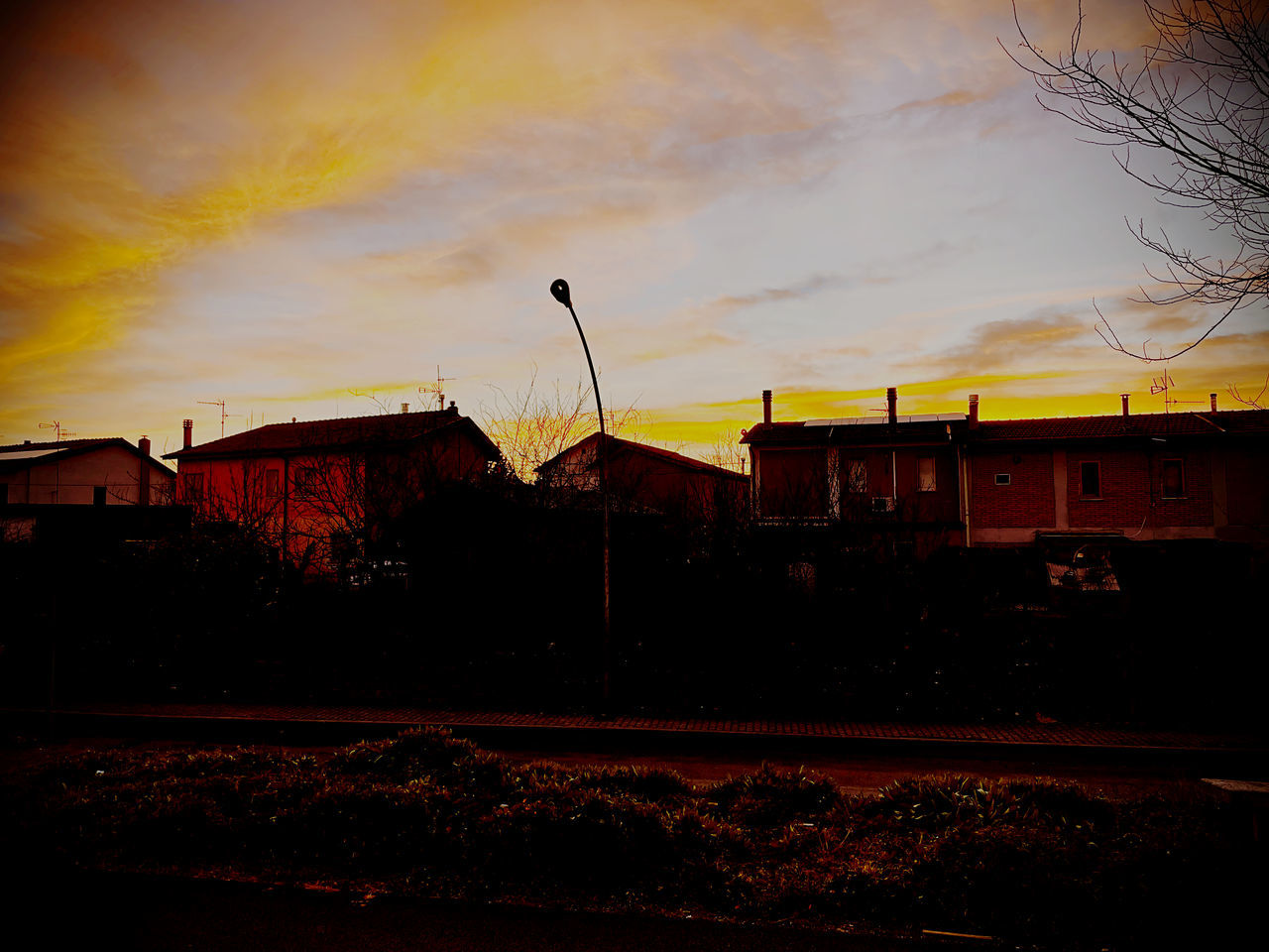 evening, sunset, architecture, sky, night, building exterior, built structure, dusk, darkness, cloud, light, building, city, nature, no people, reflection, house, street, residential district, outdoors, tree