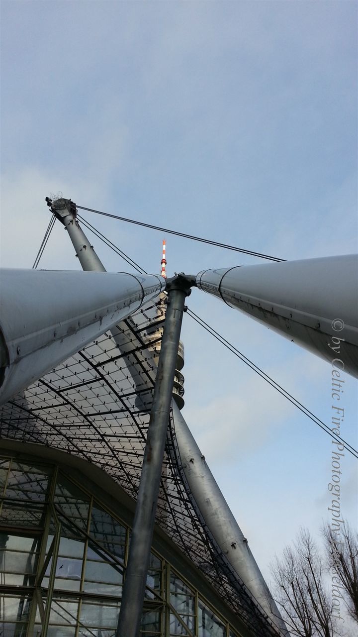 LOW ANGLE VIEW OF BRIDGE AGAINST BUILDING