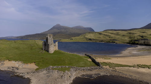 Ardvreck castle near lairg in the scottish highlands, uk