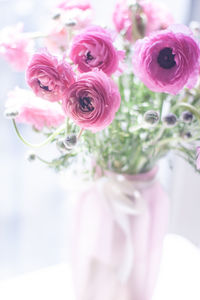 Close-up of pink rose bouquet