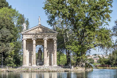 Villa borghese pond with reflections on the water