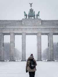 On a snowy day, at brandenburger tor