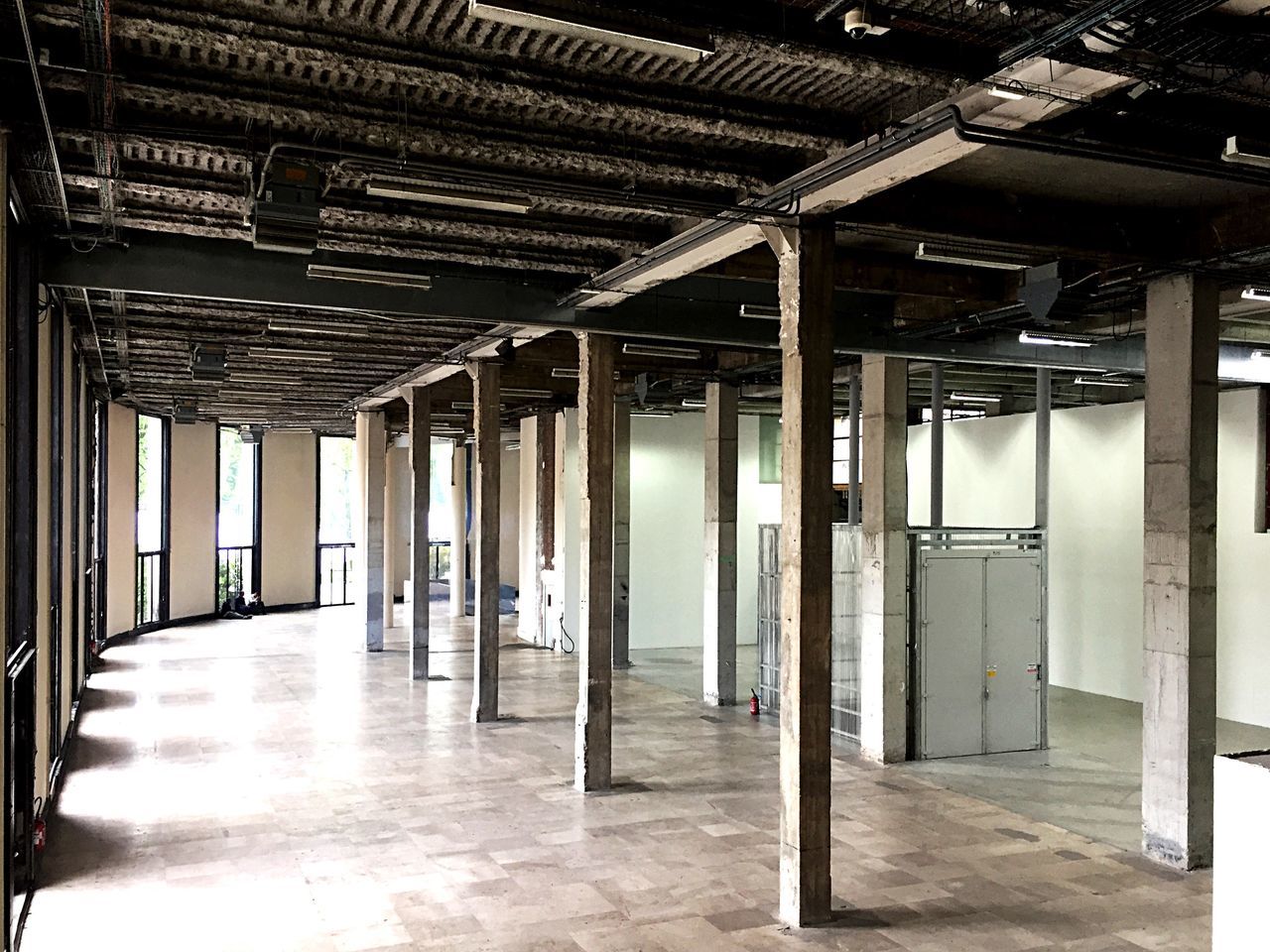 ceiling, indoors, factory, open, built structure, no people, warehouse, architecture, day