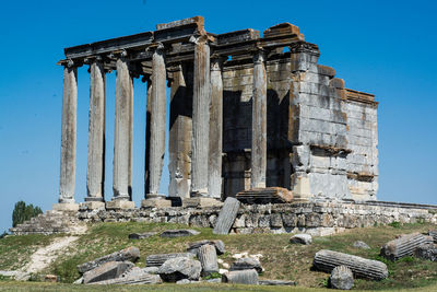 Old ruins of temple against sky