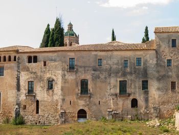 Low angle view of an old building against the sky