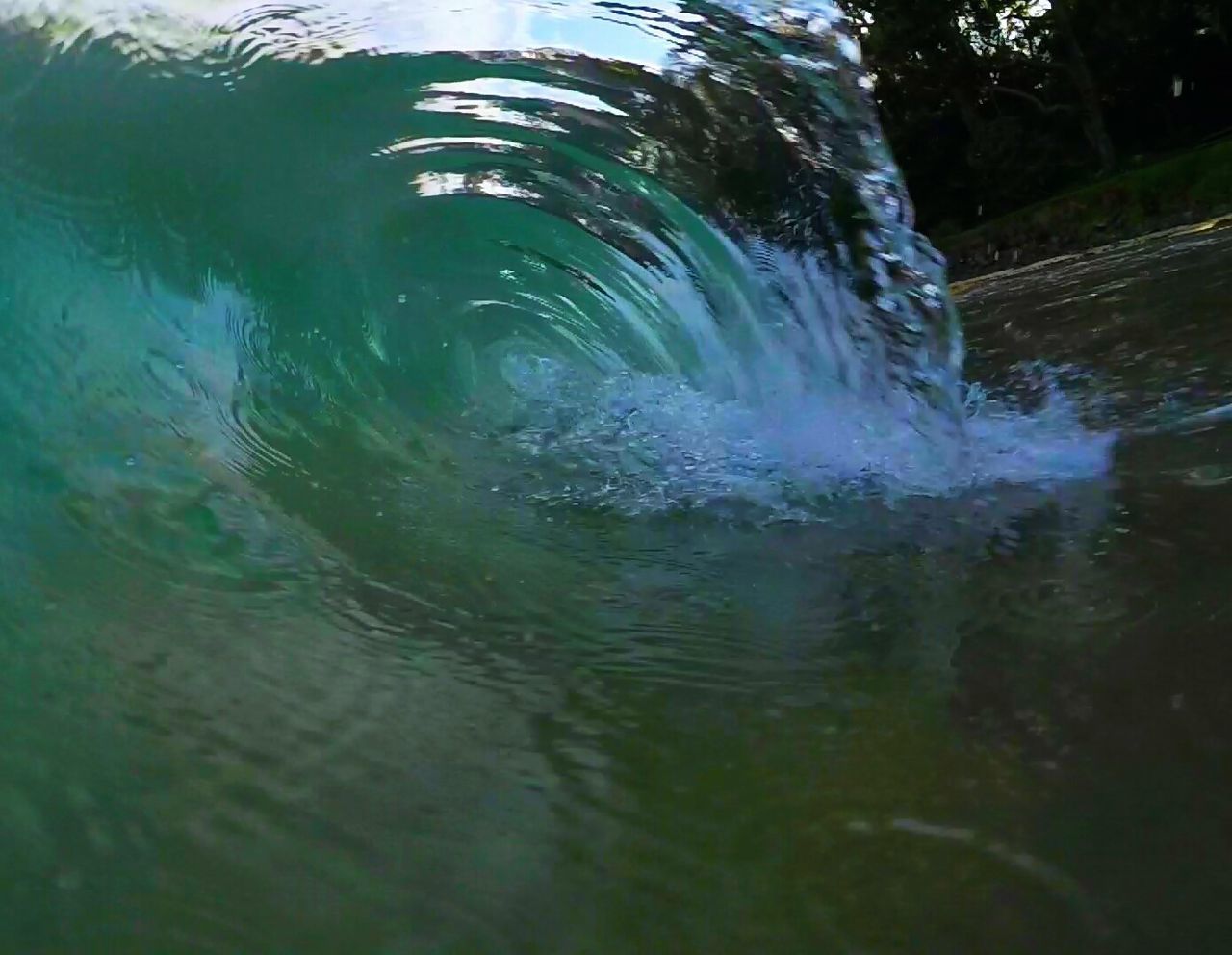 WATER SPLASHING IN LAKE