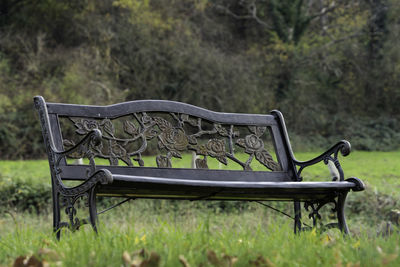 Empty bench in park