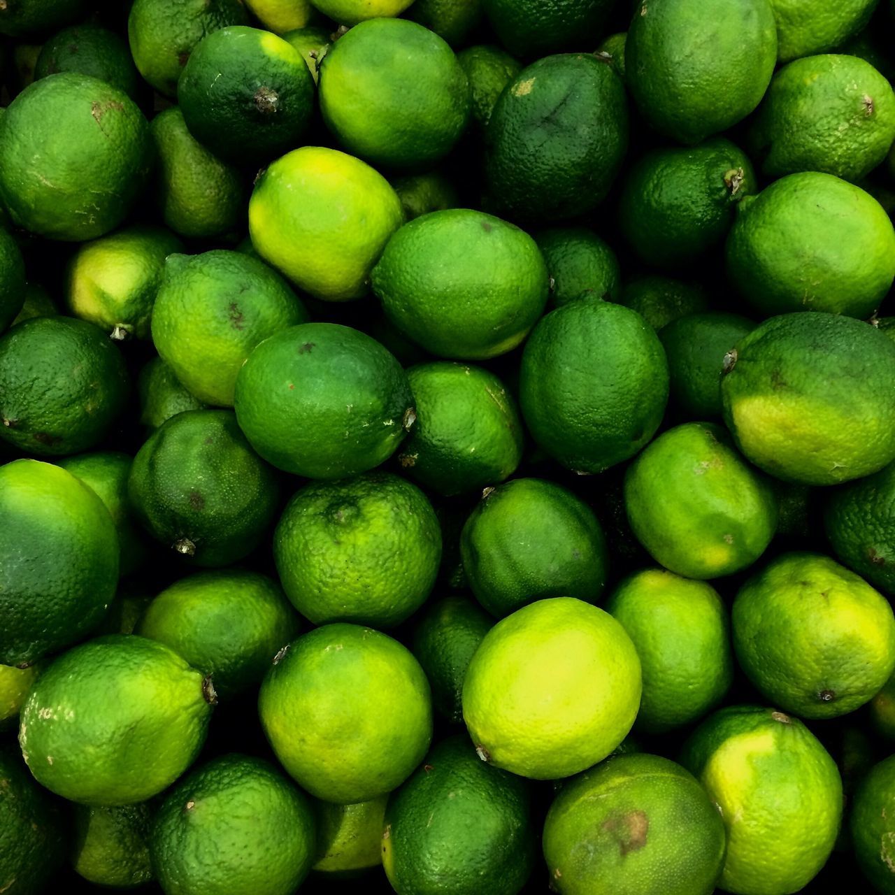 food and drink, fruit, full frame, food, freshness, healthy eating, backgrounds, abundance, green color, large group of objects, close-up, indoors, still life, for sale, citrus fruit, no people, organic, lemon, market, apple