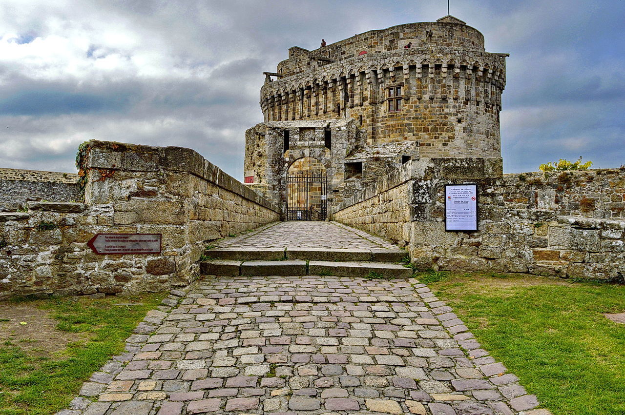 OLD RUINS AGAINST SKY