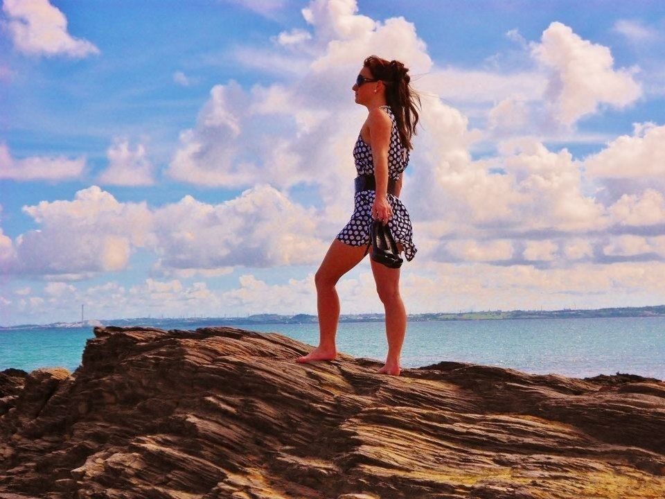 sky, sea, cloud - sky, water, full length, standing, cloud, leisure activity, tranquility, lifestyles, tranquil scene, horizon over water, beach, beauty in nature, scenics, nature, rear view, cloudy