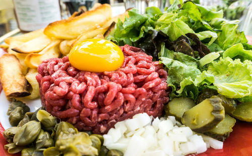 Steak tartare in plate