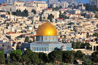 Golden roof of the famous mosque in jerusalem, israel