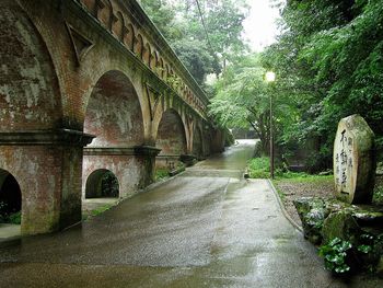 Arch bridge in tunnel