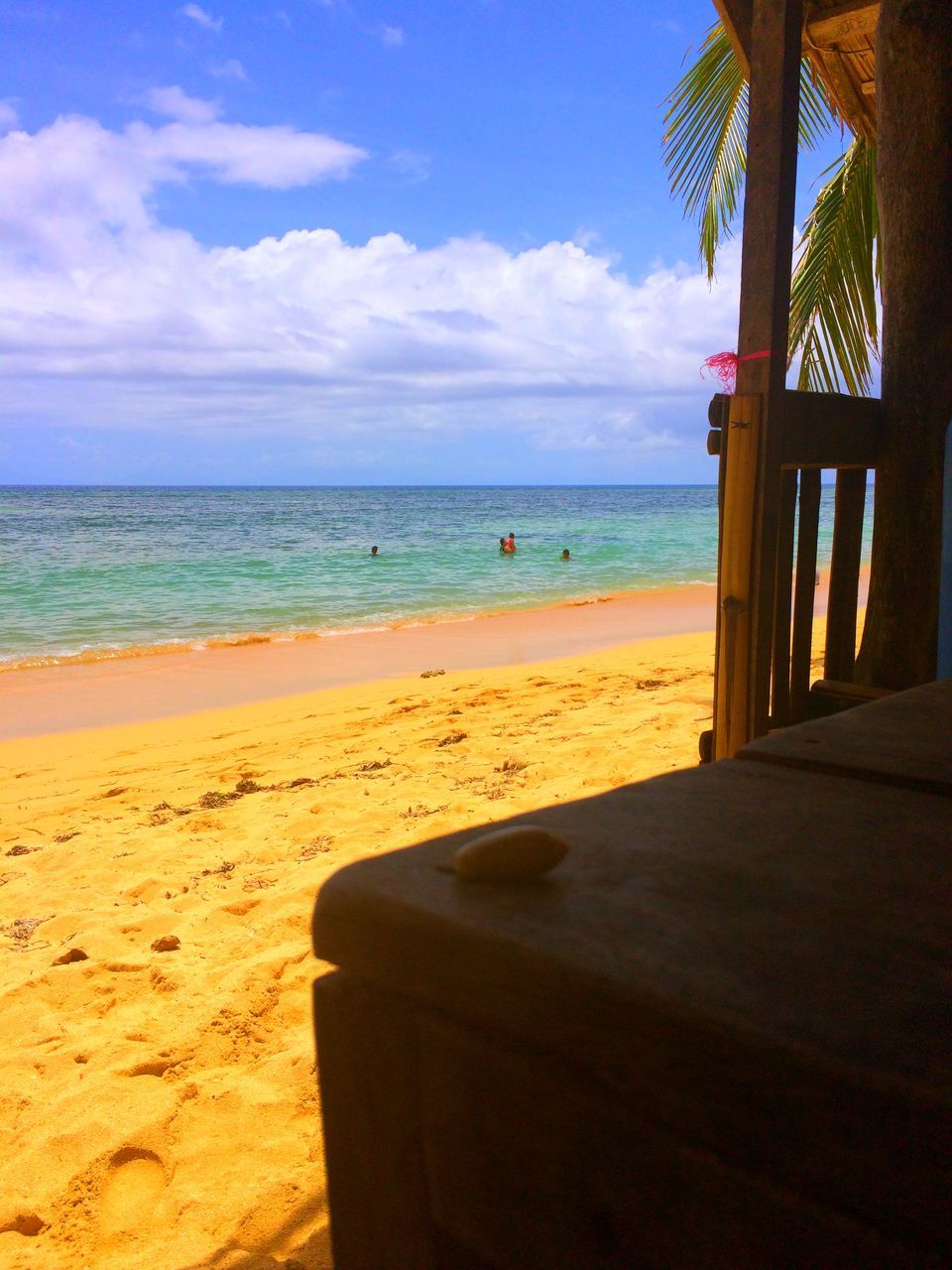 sea, horizon over water, beach, sky, water, sand, shore, tranquility, tranquil scene, scenics, cloud, cloud - sky, beauty in nature, nature, built structure, blue, idyllic, sunlight, absence, day