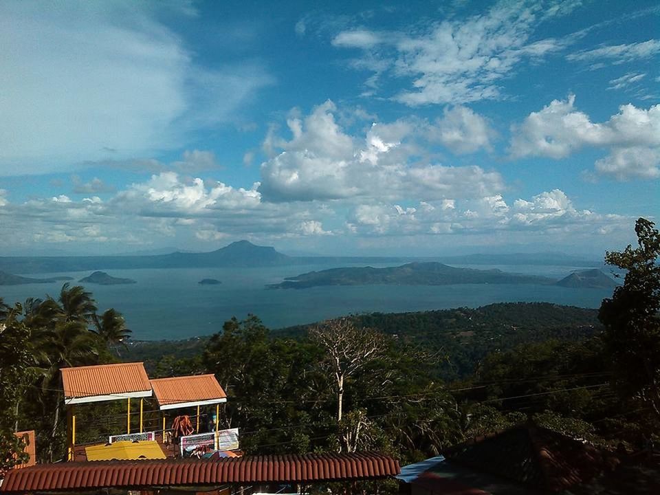 cloud - sky, sky, architecture, built structure, building exterior, house, roof, tree, mountain, day, nature, no people, beauty in nature, outdoors, scenics