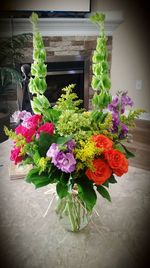 Flowers growing on plant