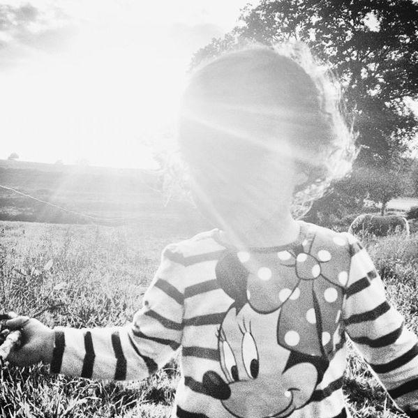 lifestyles, leisure activity, sunbeam, sunlight, sun, field, lens flare, grass, casual clothing, sky, young adult, young women, person, standing, day, tree, nature