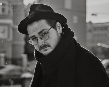 Portrait of young man wearing hat