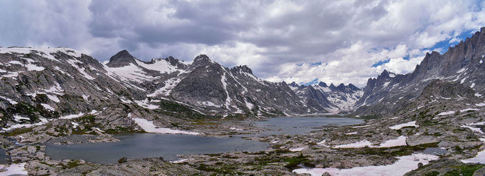 Upper lower jean lake titcomb basin wind river range rocky mountains wyoming hiking elkhart park 