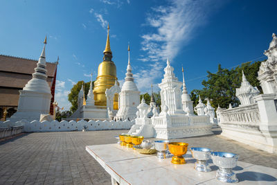 Statue of temple against sky