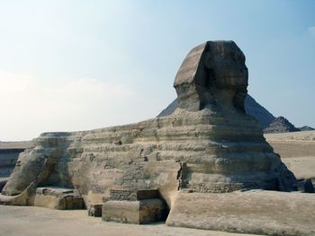 Statue against sky