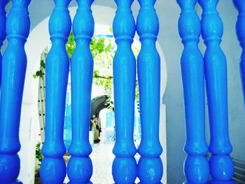 Row of objects in row