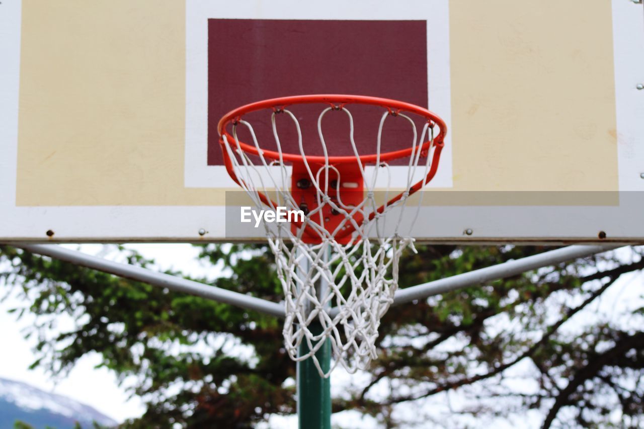 LOW ANGLE VIEW OF BASKETBALL COURT