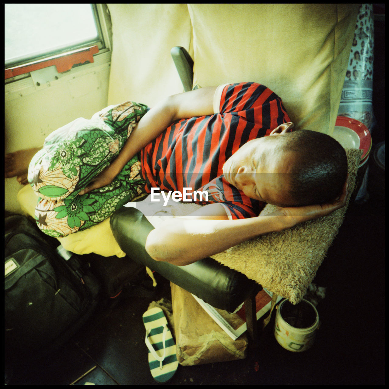 Fixing and Sleeping on a bus in Westafrica Analogue Photography Avaria Lomography Mali Rest In Bus Roadkill Warndreieck WestAfrica Accident Adventure Africa Bus Accident Bus In Africa Inside A Bus La La Land Medium Format Repairing A Bus Road Accident Roadsign Roadtrip Sleeper Sleeping In Bus Sleeping On Roadtrip Vintage Bus Xpro