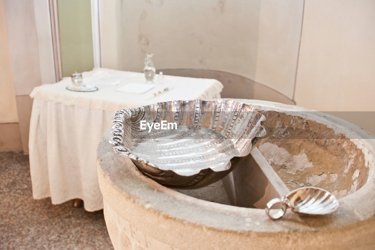 CLOSE-UP OF KITCHEN ON TABLE