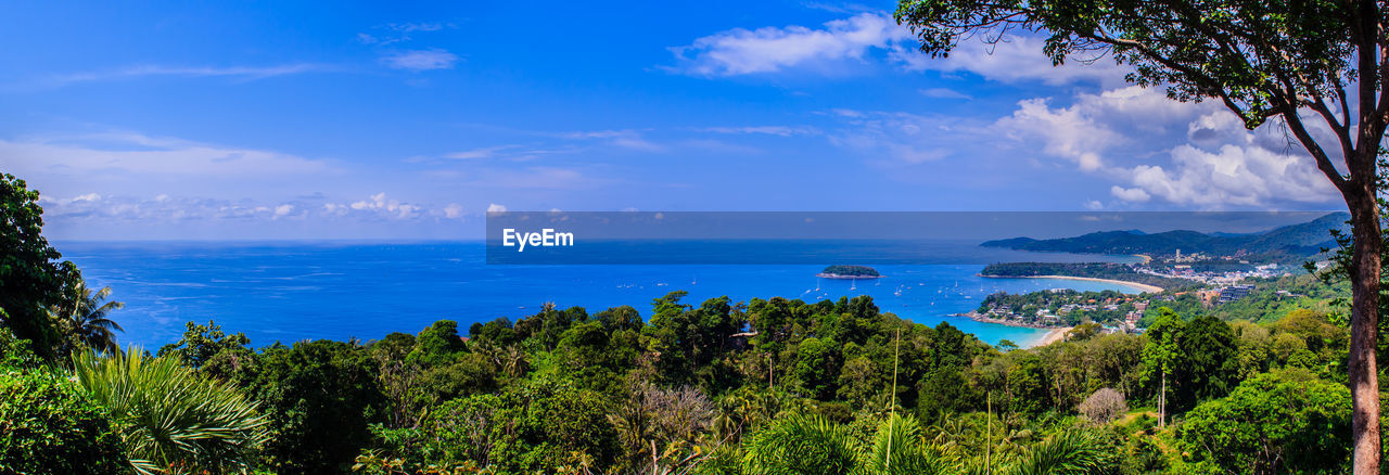 PANORAMIC SHOT OF SEA AGAINST SKY