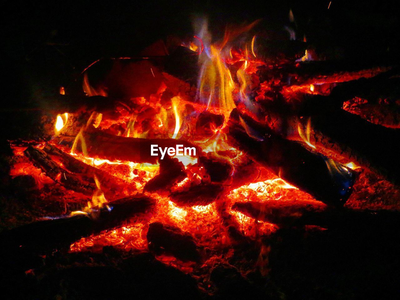 CLOSE-UP VIEW OF BONFIRE