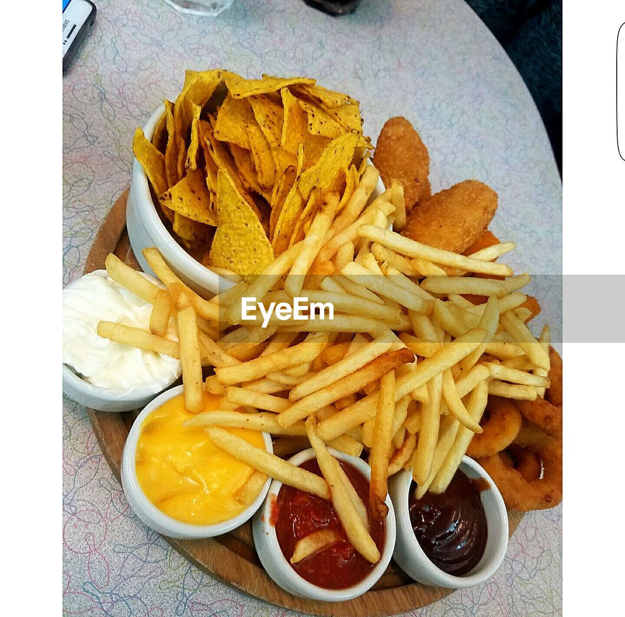 CLOSE-UP OF FOOD ON TABLE