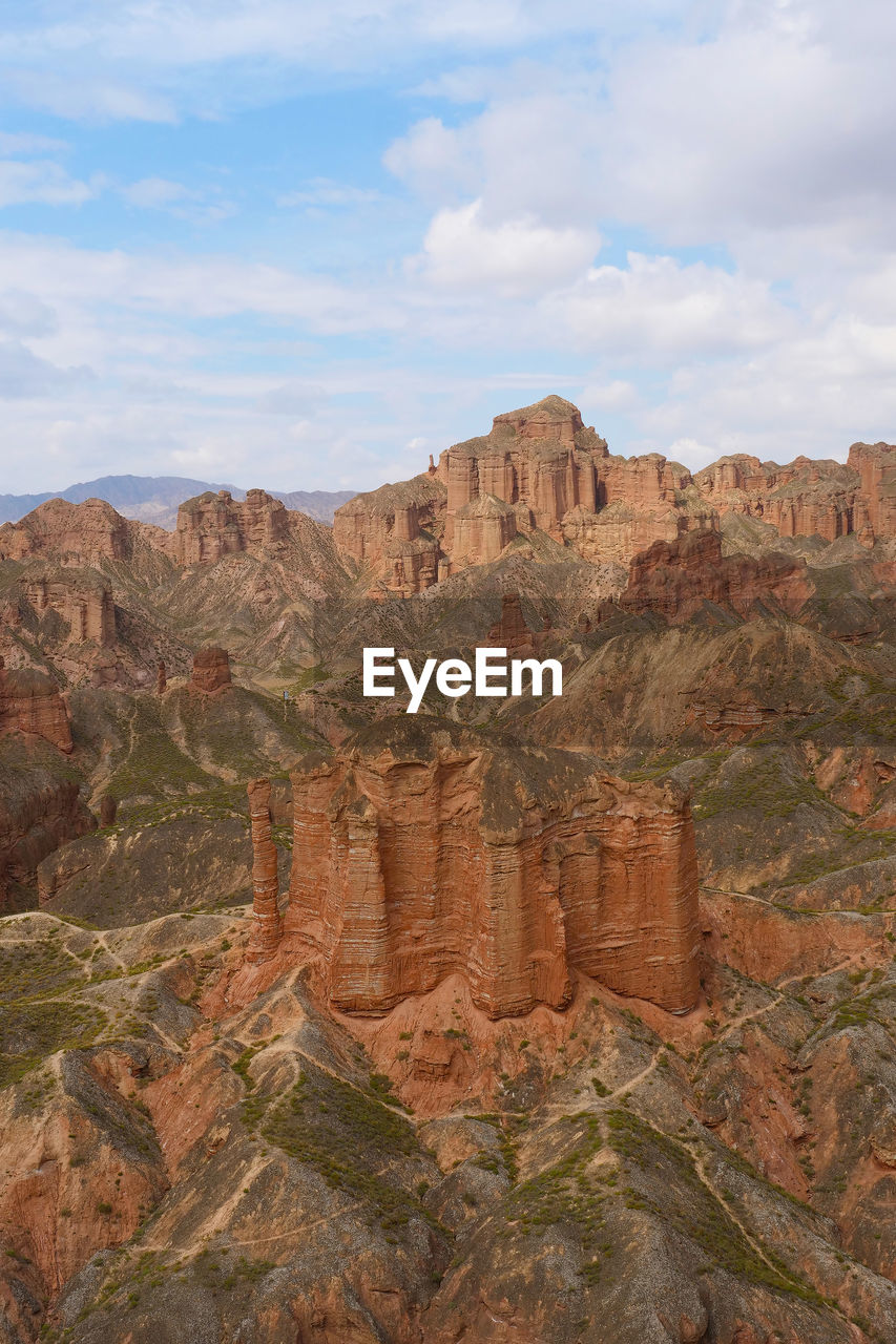 ROCK FORMATIONS ON MOUNTAIN