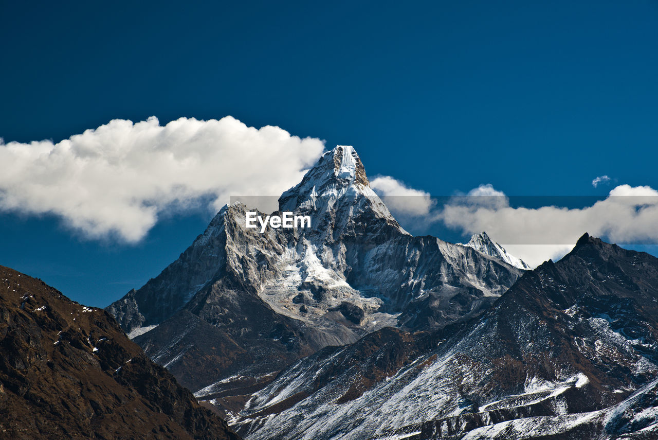 Ama dablam nepal landscape