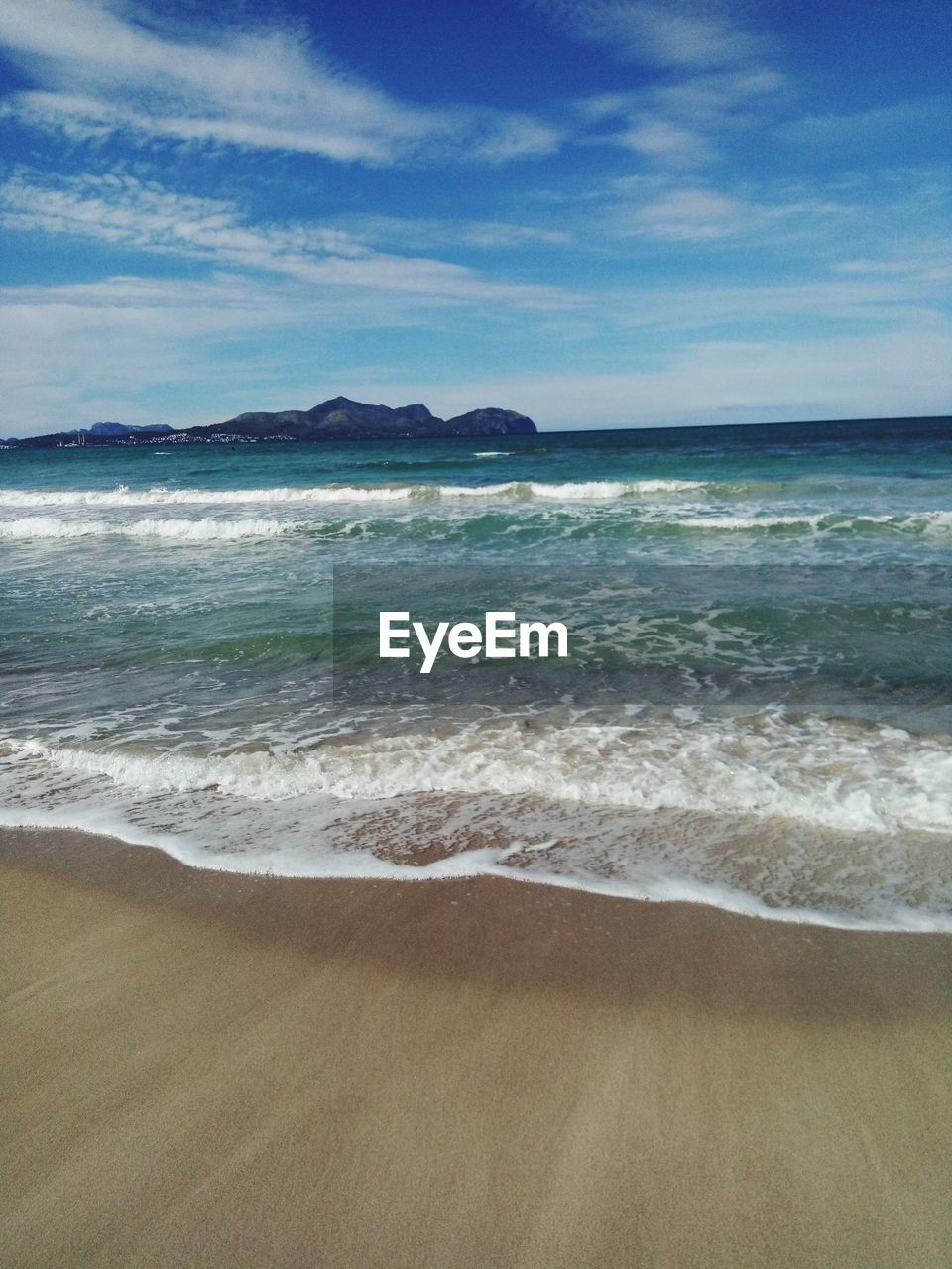 SCENIC VIEW OF BEACH