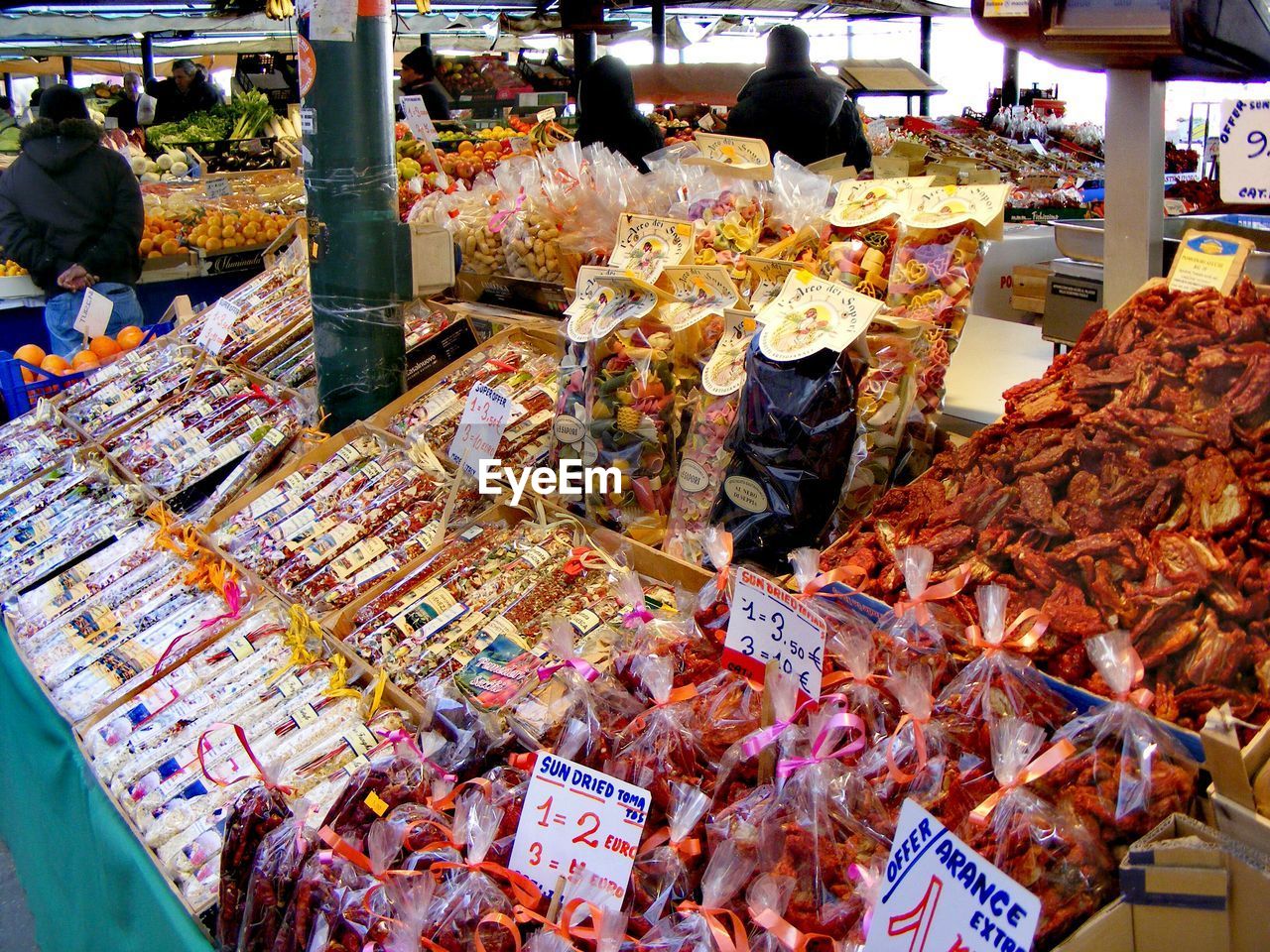 VARIOUS VEGETABLES FOR SALE IN MARKET STALL