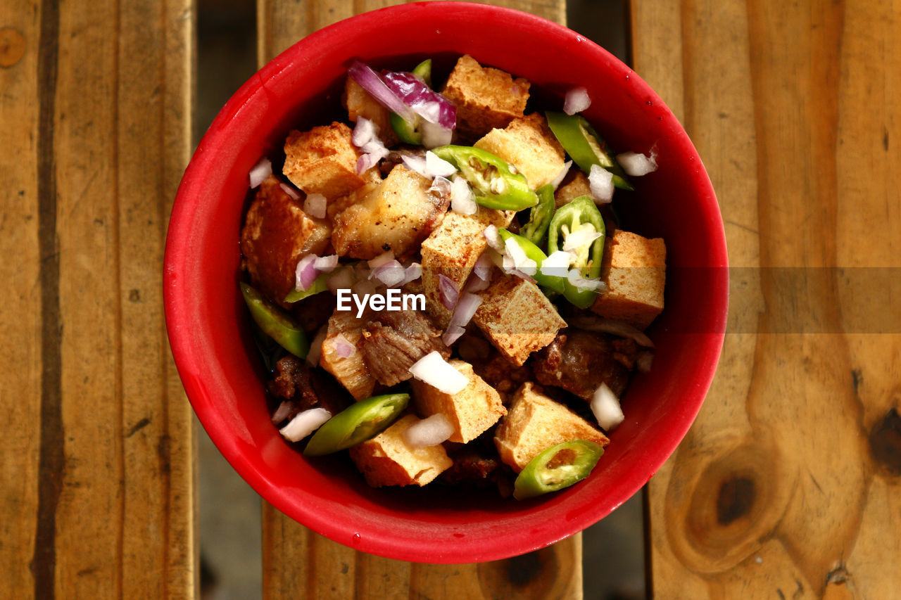 Fried tofu and pork with soy sauce or tokwat baboy