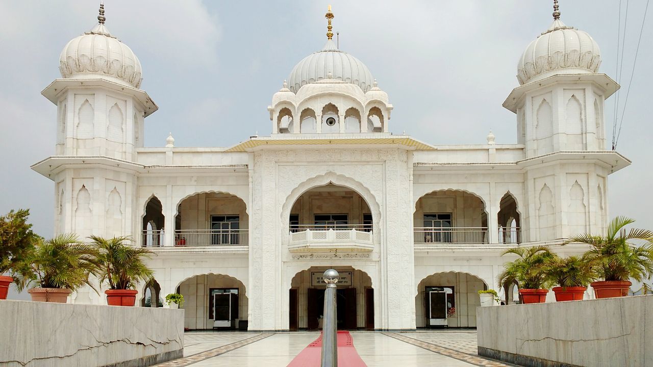 VIEW OF A BUILDING