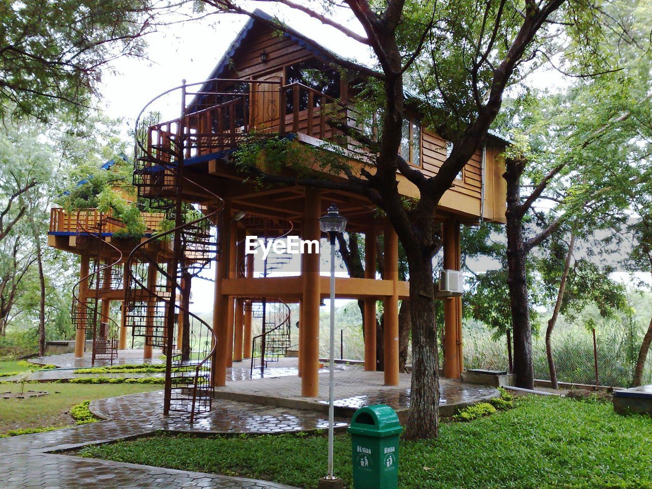 VIEW OF RESIDENTIAL BUILDINGS