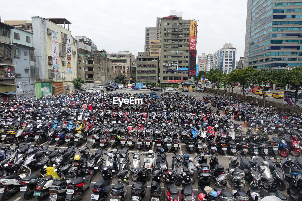 Taipei parking for scooters