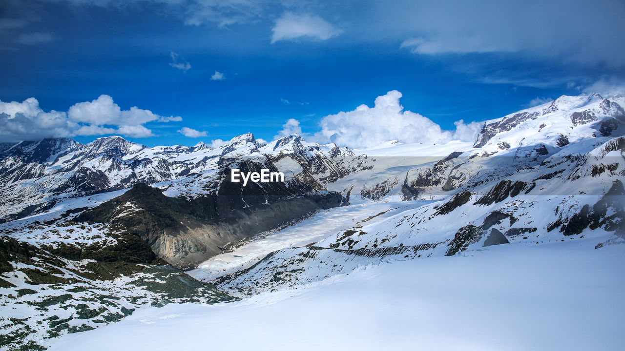 Snowy mountain matterhorn, zermatt, switzerland