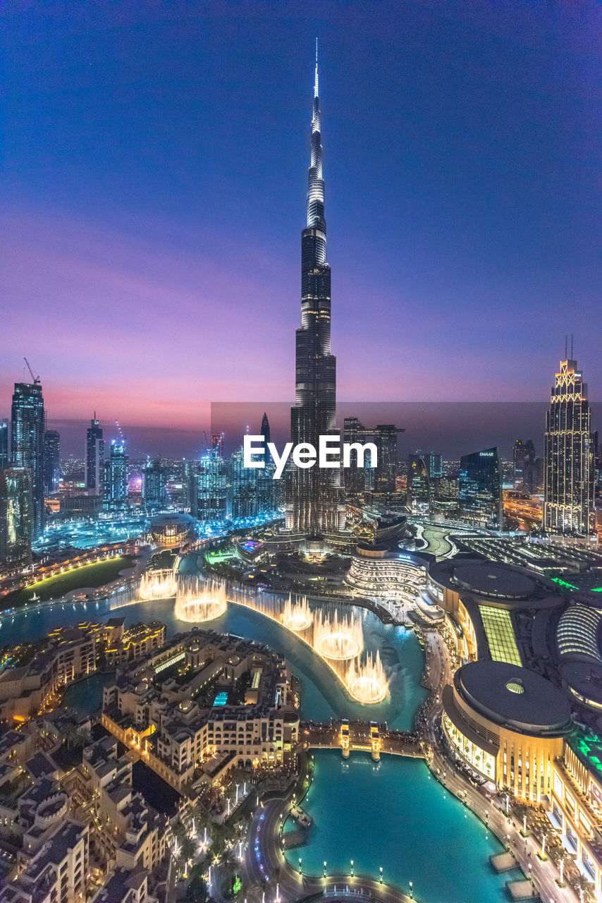 Dubai by night