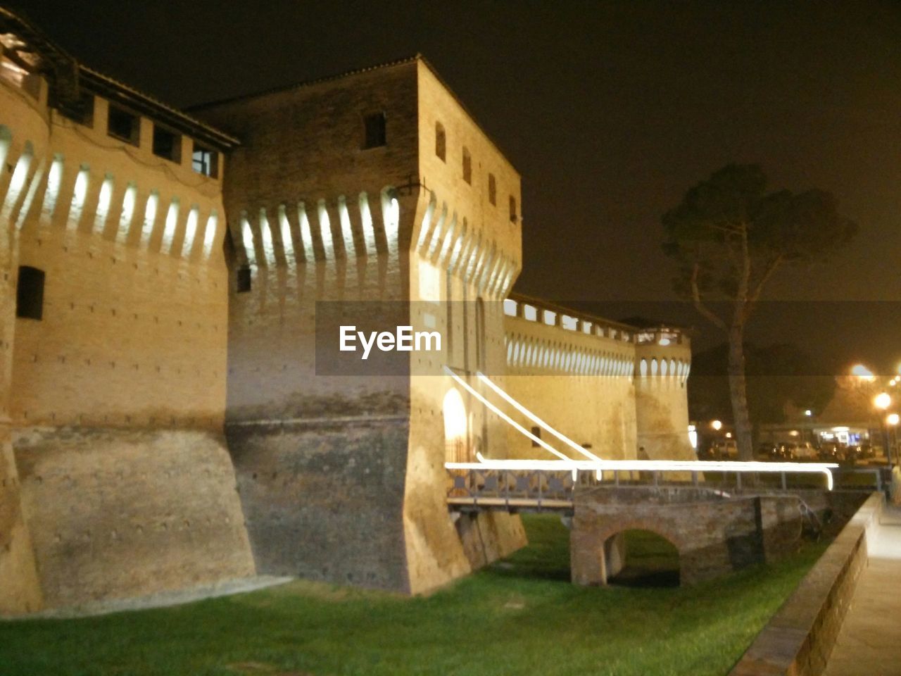 VIEW OF ILLUMINATED BUILDINGS