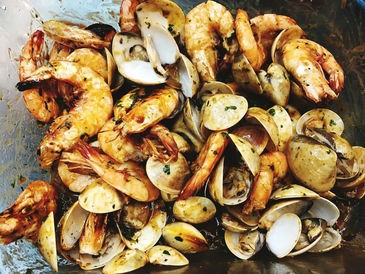 HIGH ANGLE VIEW OF PRAWNS IN CONTAINER