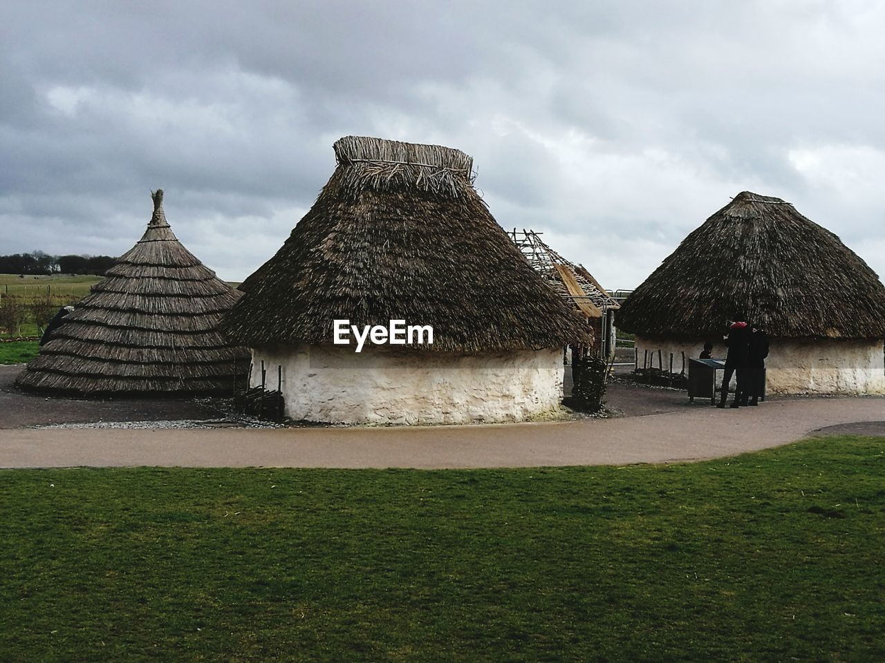 VIEW OF BUILT STRUCTURE AGAINST SKY