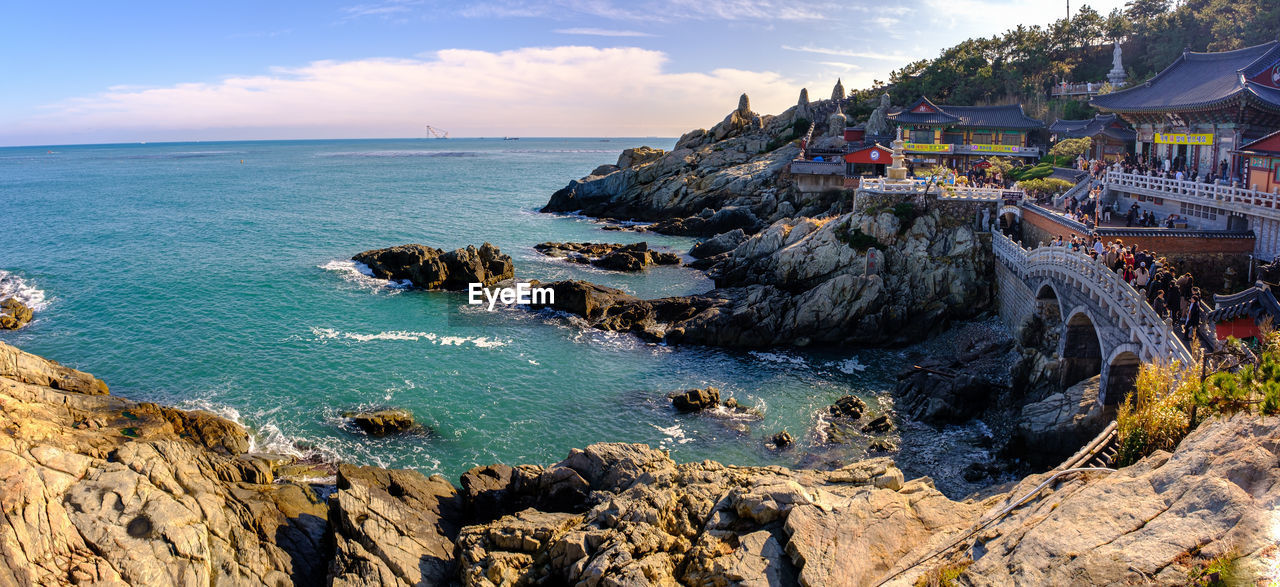 PANORAMIC VIEW OF SEA AND ROCKS