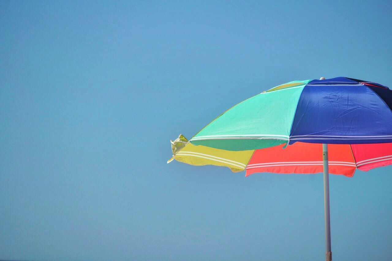 CLOSE-UP LOW ANGLE VIEW OF BLUE SKY